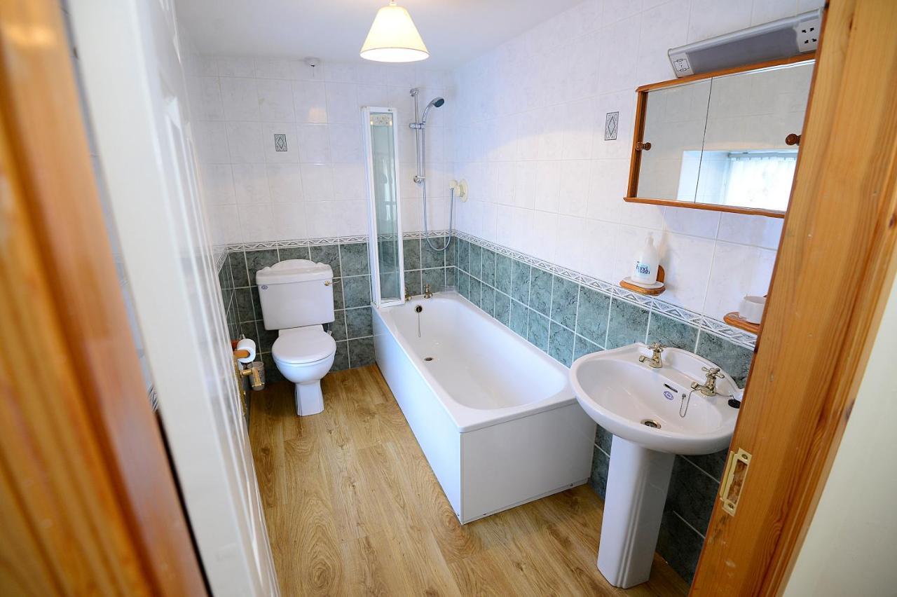 Village Cottage Bushmills Esterno foto